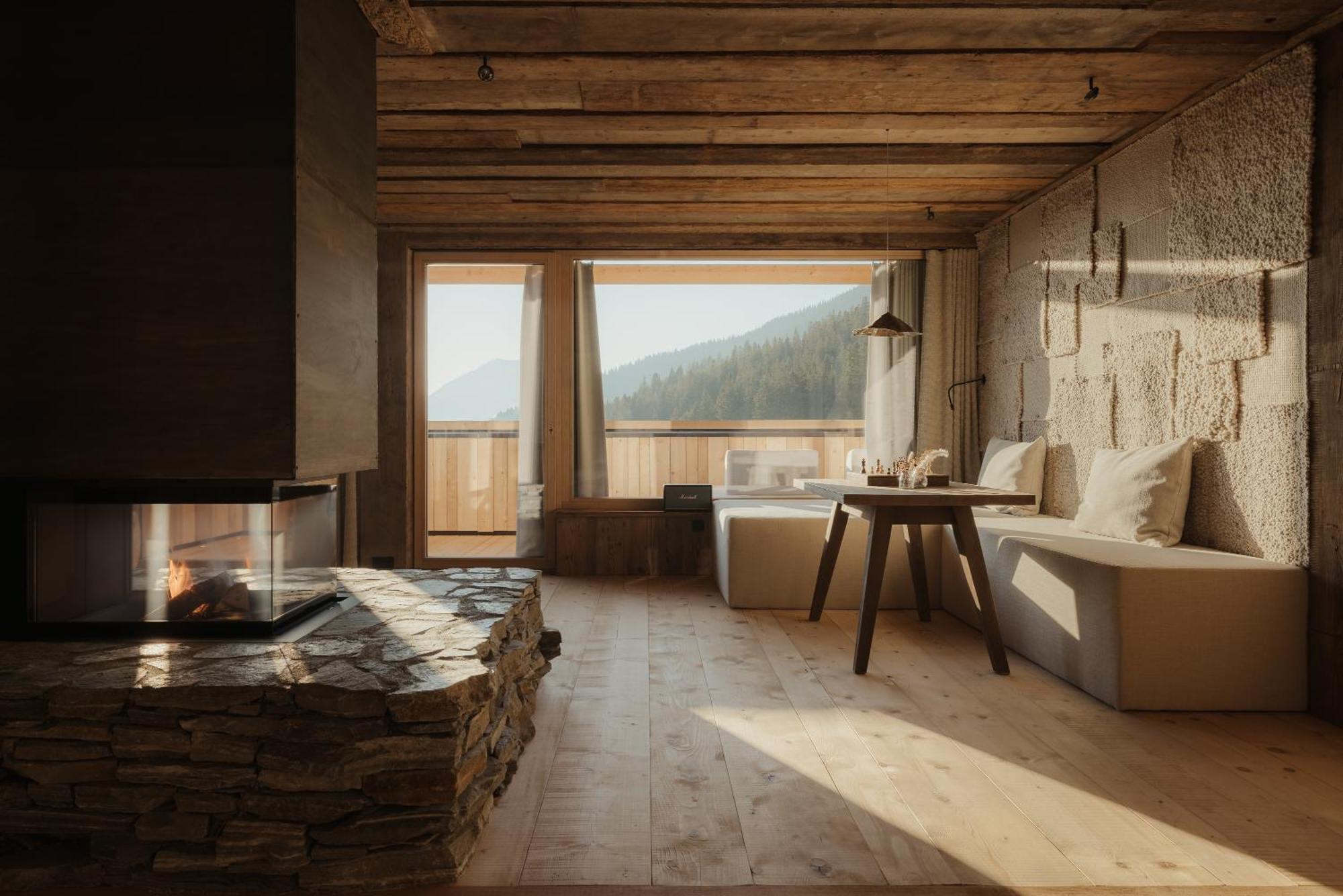 Eriro Hotel Ервалд Екстериор снимка