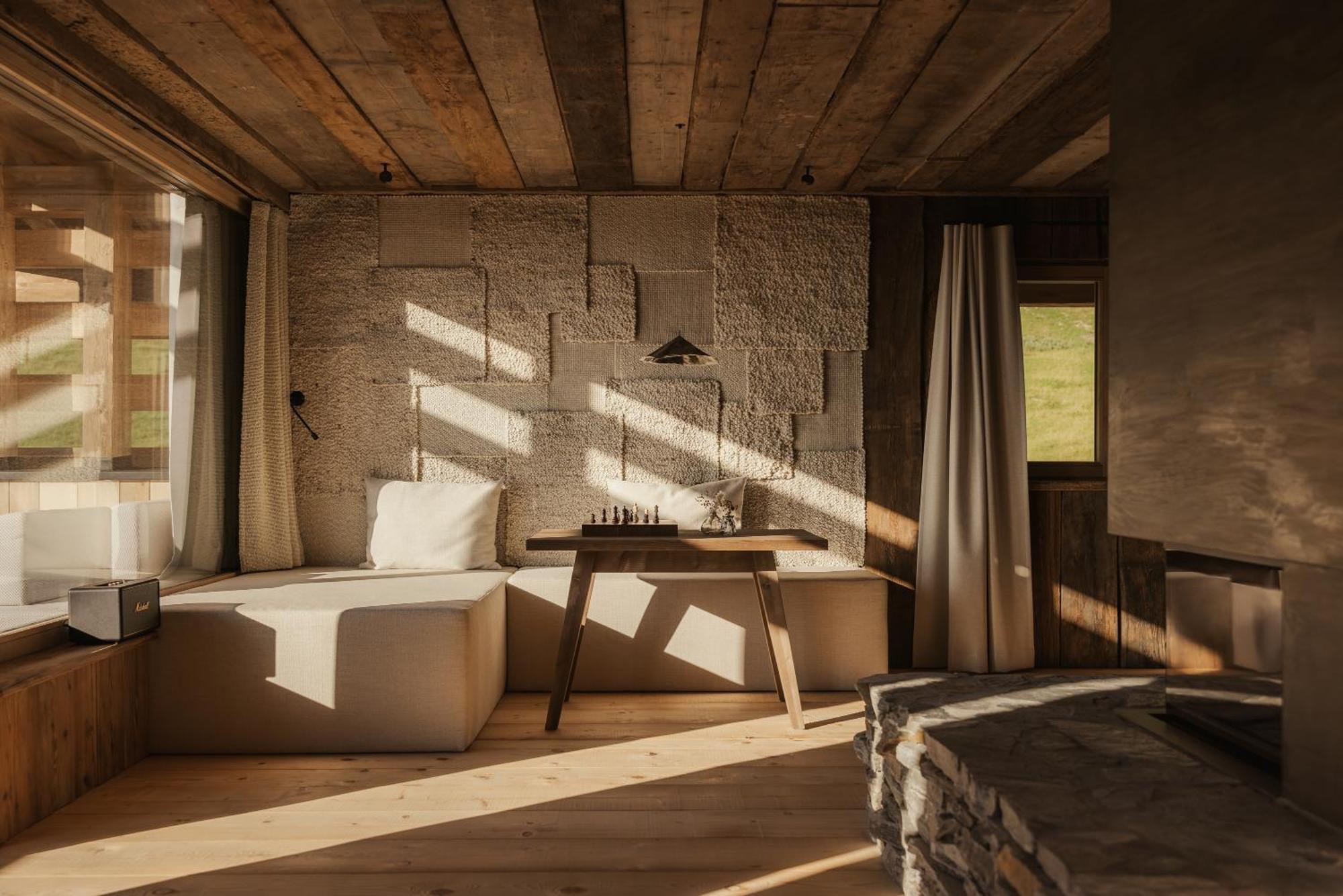 Eriro Hotel Ервалд Екстериор снимка